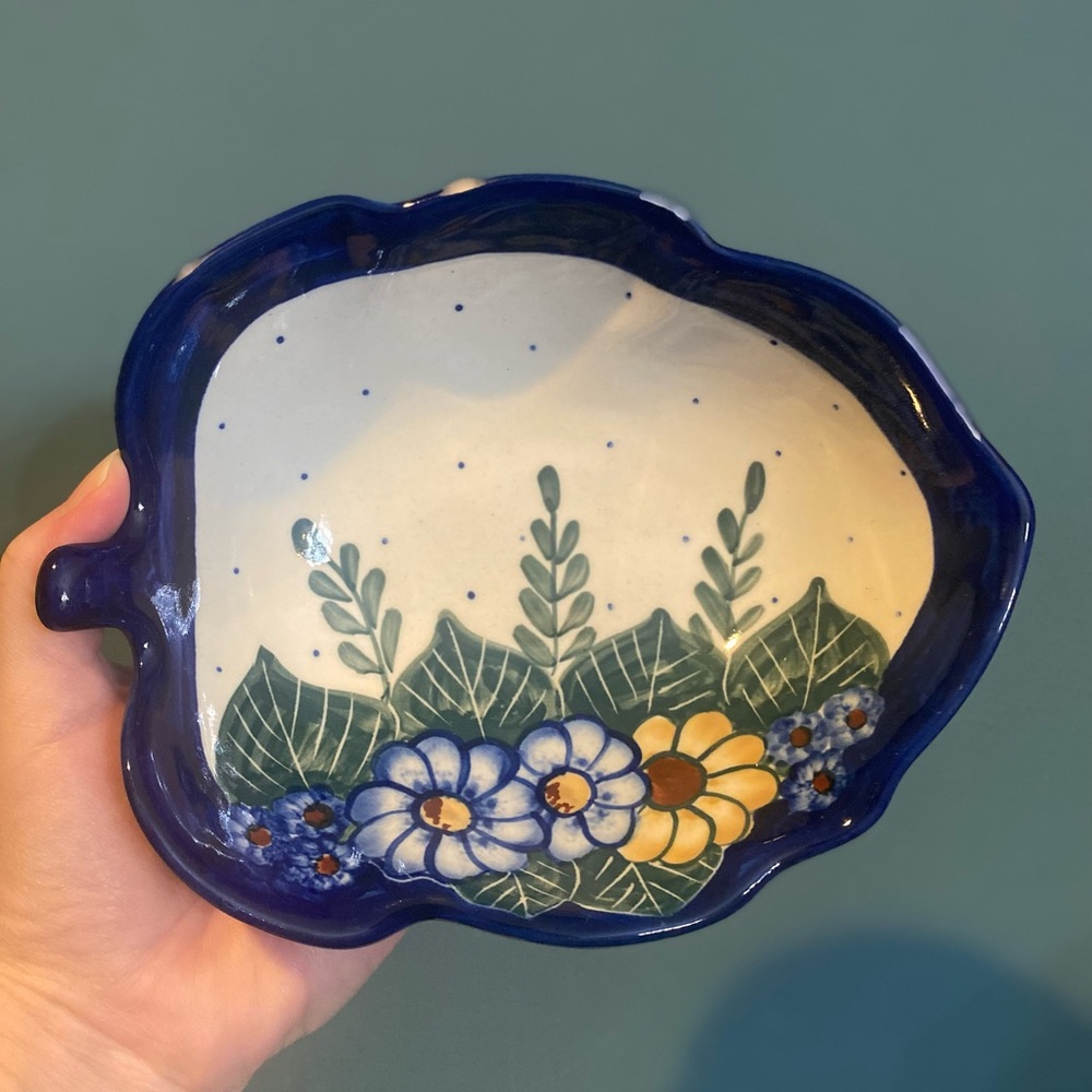 UNIKAT Polish Pottery Leaf Shaped Bowl 7" Floral Fruit Basket